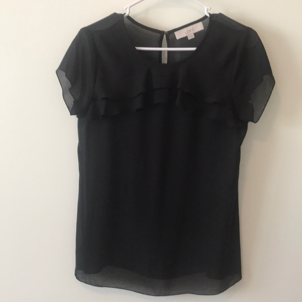 SHORT SLEEVED BLOUSE